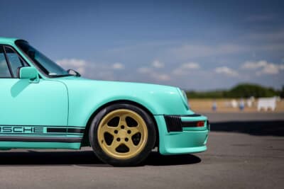 193万ドル（邦貨換算約2億8406万円）で落札されたポルシェ「911 TAGターボ」（C）Courtesy of RM Sotheby's