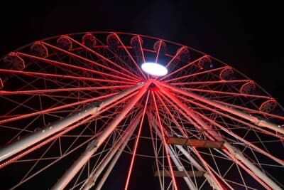 夜に観覧車に乗ってみれば良かったと後悔