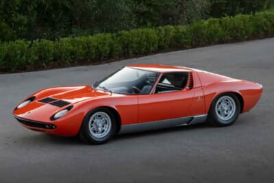 200万ドル〜250万ドル(邦貨換算約2億9436万円〜3億6795万円)で現在も販売中のランボルギーニ「P400ミウラ」(C)Courtesy of RM Sotheby's