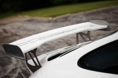 107万7500ドル(邦貨換算約1億5859万円)で落札されたポルシェ「911 GT3 RS 4.0」(C)Courtesy of RM Sotheby's