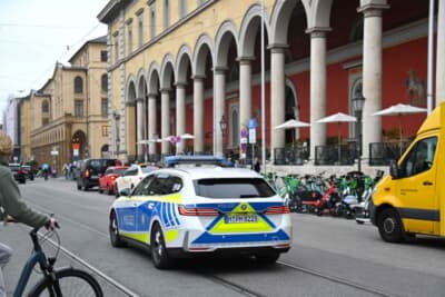 パトカーが行き交うミュンヘン市内です