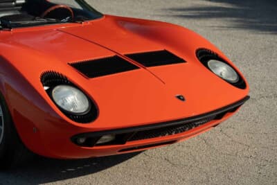 200万ドル〜250万ドル(邦貨換算約2億9436万円〜3億6795万円)で現在も販売中のランボルギーニ「P400ミウラ」(C)Courtesy of RM Sotheby's