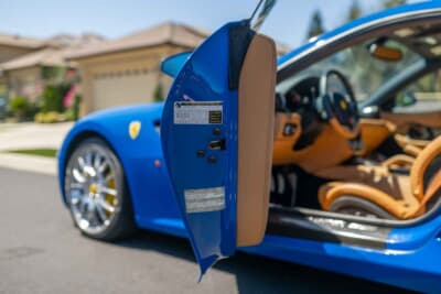 36万8000ドル（邦貨換算約5416万円）で落札されたフェラーリ「599GTBフィオラノ」（C）Courtesy of RM Sotheby's