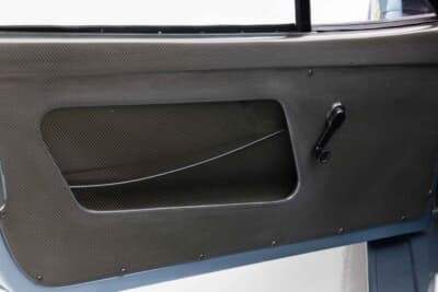 275万5000ドル(邦貨換算約4億548万円)で落札されたフェラーリ「F40」(C)Courtesy of RM Sotheby's