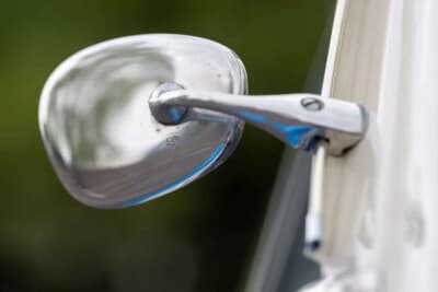 2万1280ドル(邦貨換算約314万円)で落札されたBMW「イセッタ300」C)Bonhams