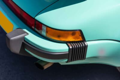 193万ドル（邦貨換算約2億8406万円）で落札されたポルシェ「911 TAGターボ」（C）Courtesy of RM Sotheby's