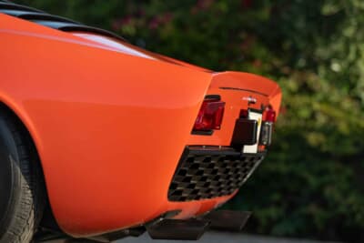 200万ドル〜250万ドル(邦貨換算約2億9436万円〜3億6795万円)で現在も販売中のランボルギーニ「P400ミウラ」(C)Courtesy of RM Sotheby's