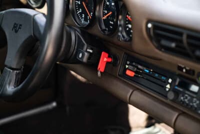 429万5000ドル(邦貨換算約6億3214万円)で落札されたRUF「CTR イエローバード ライトウェイト」(C)Courtesy of RM Sotheby's