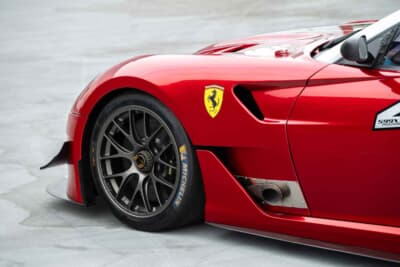 330万5000ドル（邦貨換算約4億8643万円）で落札されたフェラーリ「599XX EVO」（C）Courtesy of RM Sotheby's
