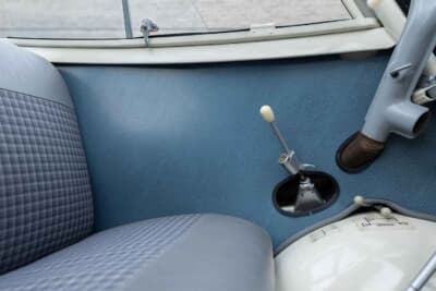 2万1280ドル(邦貨換算約314万円)で落札されたBMW「イセッタ300」C)Bonhams