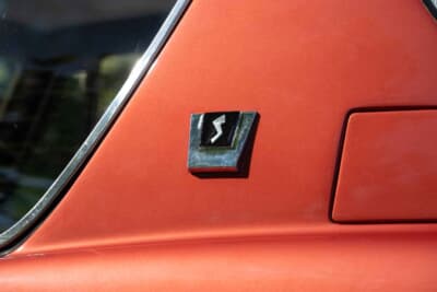 4万7600ドル（邦貨換算約705万円）で現在も販売中のスチュードベーカー「アヴァンティR2」（C）Courtesy of RM Sotheby's