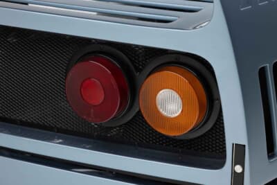 275万5000ドル(邦貨換算約4億548万円)で落札されたフェラーリ「F40」(C)Courtesy of RM Sotheby's