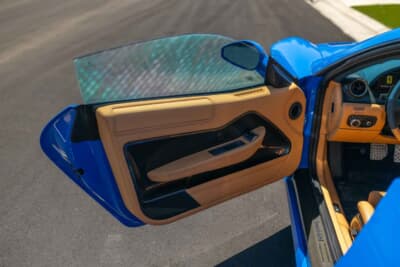 36万8000ドル（邦貨換算約5416万円）で落札されたフェラーリ「599GTBフィオラノ」（C）Courtesy of RM Sotheby's