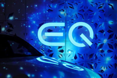 メルセデスEQシリーズは、未来のモビリティのための新たなスタンダードを造り出す革新的なBEV専用のサブブランドである