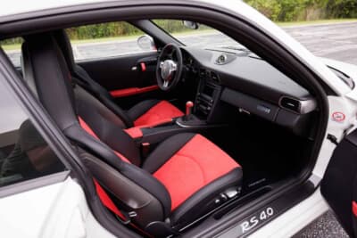 107万7500ドル(邦貨換算約1億5859万円)で落札されたポルシェ「911 GT3 RS 4.0」(C)Courtesy of RM Sotheby's