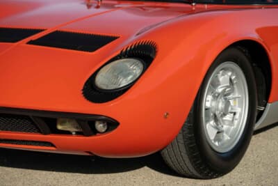 200万ドル〜250万ドル(邦貨換算約2億9436万円〜3億6795万円)で現在も販売中のランボルギーニ「P400ミウラ」(C)Courtesy of RM Sotheby's