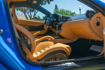 36万8000ドル（邦貨換算約5416万円）で落札されたフェラーリ「599GTBフィオラノ」（C）Courtesy of RM Sotheby's