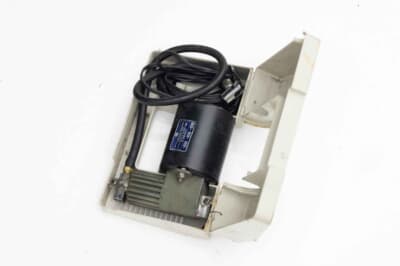 30万2000ドル(邦貨換算約4450万円)で落札されたポルシェ「911カレラ 2.7タルガ」(C)Courtesy of RM Sotheby's