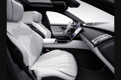 MANUFAKTURの手作業で仕上げる最高のインテリア。アイテムそのもののクォリティが特筆すべき点だ