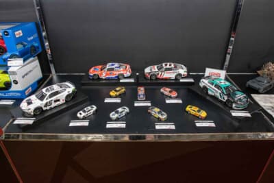 ブランド名：ライオネルレーシング