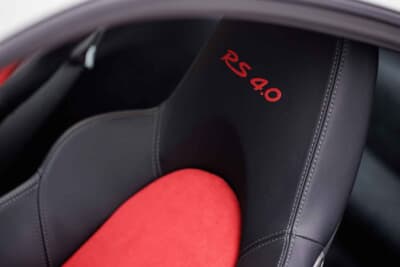 107万7500ドル(邦貨換算約1億5859万円)で落札されたポルシェ「911 GT3 RS 4.0」(C)Courtesy of RM Sotheby's