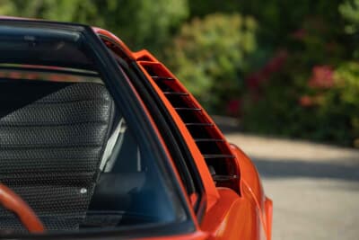 200万ドル〜250万ドル(邦貨換算約2億9436万円〜3億6795万円)で現在も販売中のランボルギーニ「P400ミウラ」(C)Courtesy of RM Sotheby's