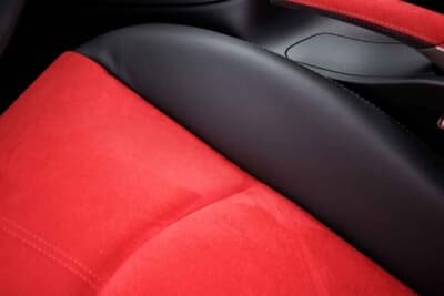 107万7500ドル(邦貨換算約1億5859万円)で落札されたポルシェ「911 GT3 RS 4.0」(C)Courtesy of RM Sotheby's