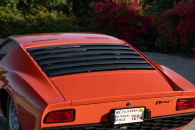 200万ドル〜250万ドル(邦貨換算約2億9436万円〜3億6795万円)で現在も販売中のランボルギーニ「P400ミウラ」(C)Courtesy of RM Sotheby's