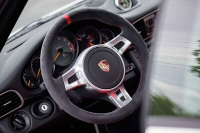 107万7500ドル(邦貨換算約1億5859万円)で落札されたポルシェ「911 GT3 RS 4.0」(C)Courtesy of RM Sotheby's