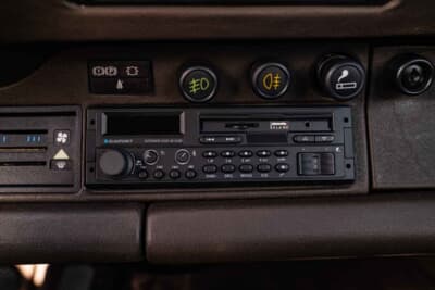 429万5000ドル(邦貨換算約6億3214万円)で落札されたRUF「CTR イエローバード ライトウェイト」(C)Courtesy of RM Sotheby's