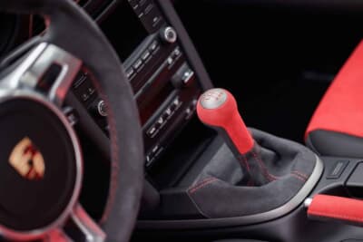 107万7500ドル(邦貨換算約1億5859万円)で落札されたポルシェ「911 GT3 RS 4.0」(C)Courtesy of RM Sotheby's