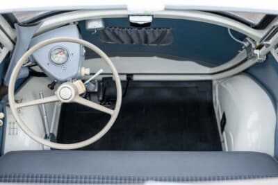 2万1280ドル(邦貨換算約314万円)で落札されたBMW「イセッタ300」C)Bonhams