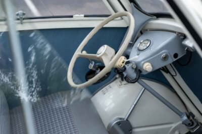 2万1280ドル(邦貨換算約314万円)で落札されたBMW「イセッタ300」C)Bonhams