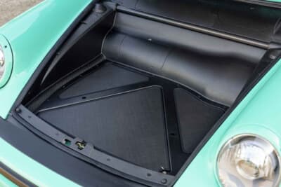 193万ドル（邦貨換算約2億8406万円）で落札されたポルシェ「911 TAGターボ」（C）Courtesy of RM Sotheby's