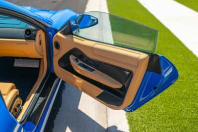 36万8000ドル（邦貨換算約5416万円）で落札されたフェラーリ「599GTBフィオラノ」（C）Courtesy of RM Sotheby's