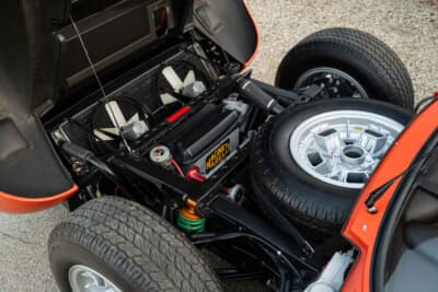 200万ドル〜250万ドル(邦貨換算約2億9436万円〜3億6795万円)で現在も販売中のランボルギーニ「P400ミウラ」(C)Courtesy of RM Sotheby's