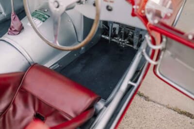 275万ドル(邦貨換算約4億420万円)で現在も販売中のマセラティ「200SI」(C)Courtesy of RM Sotheby's