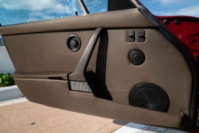 429万5000ドル(邦貨換算約6億3214万円)で落札されたRUF「CTR イエローバード ライトウェイト」(C)Courtesy of RM Sotheby's