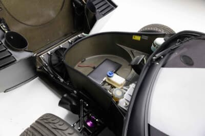 275万5000ドル(邦貨換算約4億548万円)で落札されたフェラーリ「F40」(C)Courtesy of RM Sotheby's