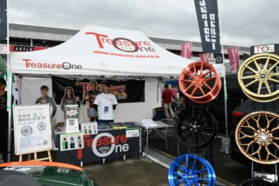 TREASURE ONEブース