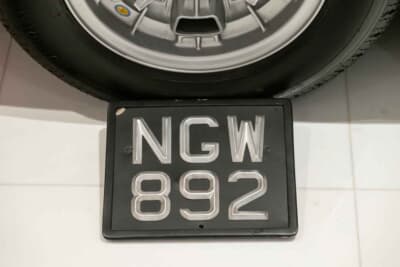 200万ドル〜250万ドル(邦貨換算約2億9436万円〜3億6795万円)で現在も販売中のランボルギーニ「P400ミウラ」(C)Courtesy of RM Sotheby's