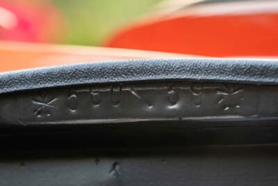 200万ドル〜250万ドル(邦貨換算約2億9436万円〜3億6795万円)で現在も販売中のランボルギーニ「P400ミウラ」(C)Courtesy of RM Sotheby's