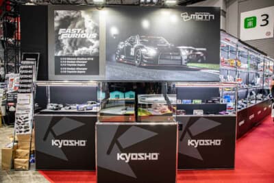 ブースを訪れると、「FAST & FURIOUS」の文字が入った大型パネルが目に飛び込んできた