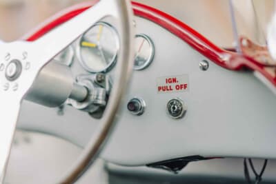 275万ドル(邦貨換算約4億420万円)で現在も販売中のマセラティ「200SI」(C)Courtesy of RM Sotheby's