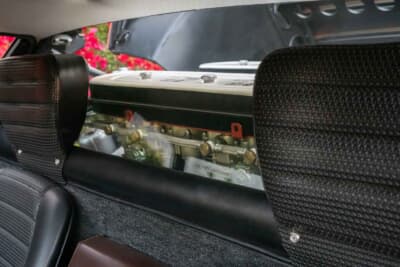 200万ドル〜250万ドル(邦貨換算約2億9436万円〜3億6795万円)で現在も販売中のランボルギーニ「P400ミウラ」(C)Courtesy of RM Sotheby's