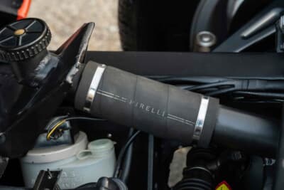 200万ドル〜250万ドル(邦貨換算約2億9436万円〜3億6795万円)で現在も販売中のランボルギーニ「P400ミウラ」(C)Courtesy of RM Sotheby's