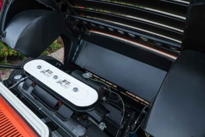 200万ドル〜250万ドル(邦貨換算約2億9436万円〜3億6795万円)で現在も販売中のランボルギーニ「P400ミウラ」(C)Courtesy of RM Sotheby's