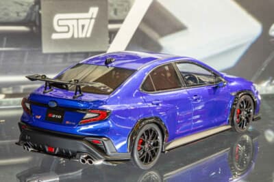 1/18スケール 京商 レジン スバル S210