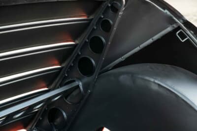 200万ドル〜250万ドル(邦貨換算約2億9436万円〜3億6795万円)で現在も販売中のランボルギーニ「P400ミウラ」(C)Courtesy of RM Sotheby's