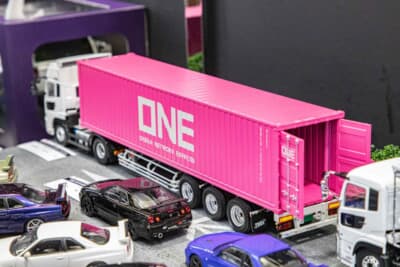 1/43スケール 京商 ダイキャスト UD クオン 4×2 セミトラクター×コンテナ